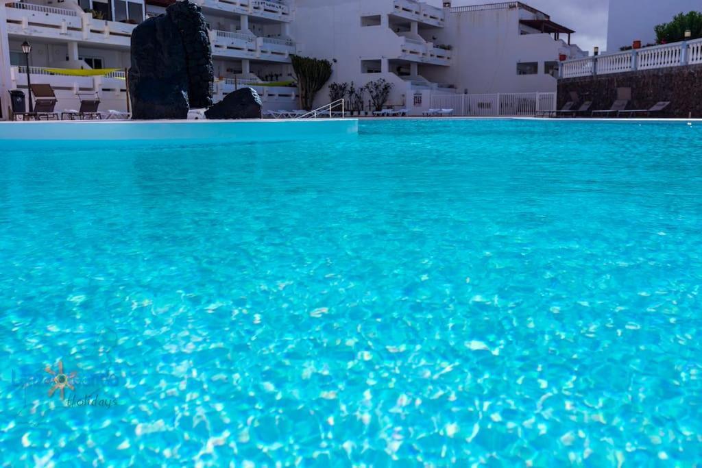 Vivienda Vacacional El Rinconcito Costa Teguise Bagian luar foto