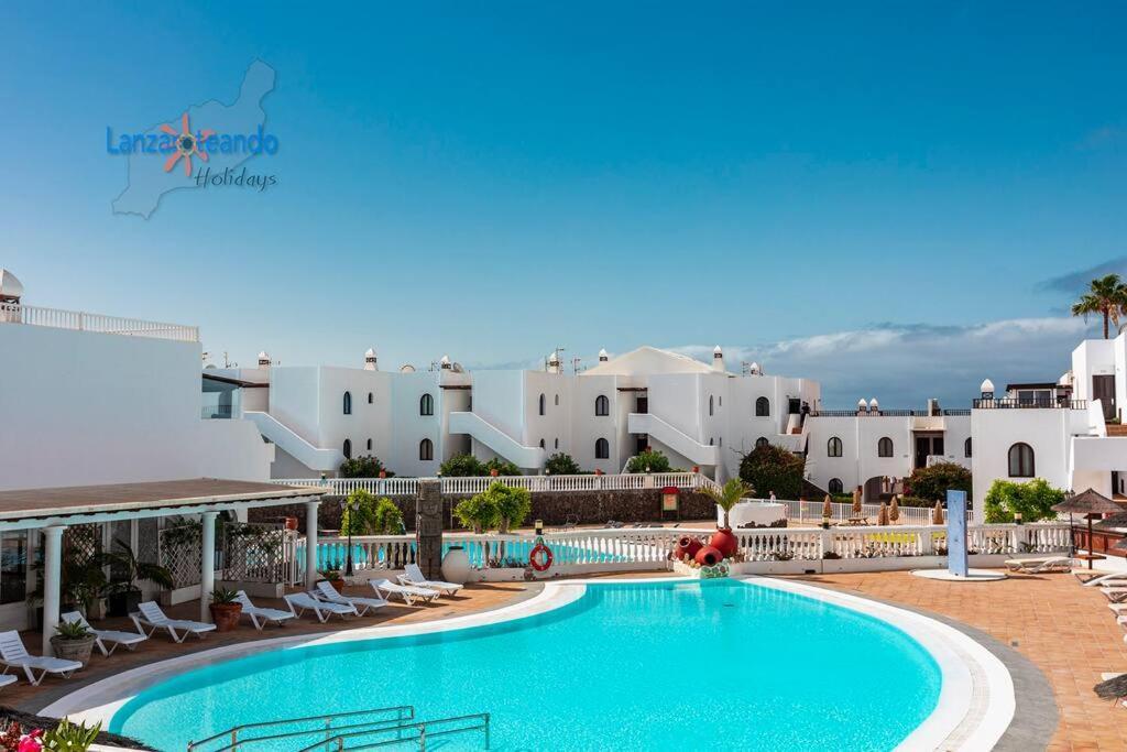 Vivienda Vacacional El Rinconcito Costa Teguise Bagian luar foto