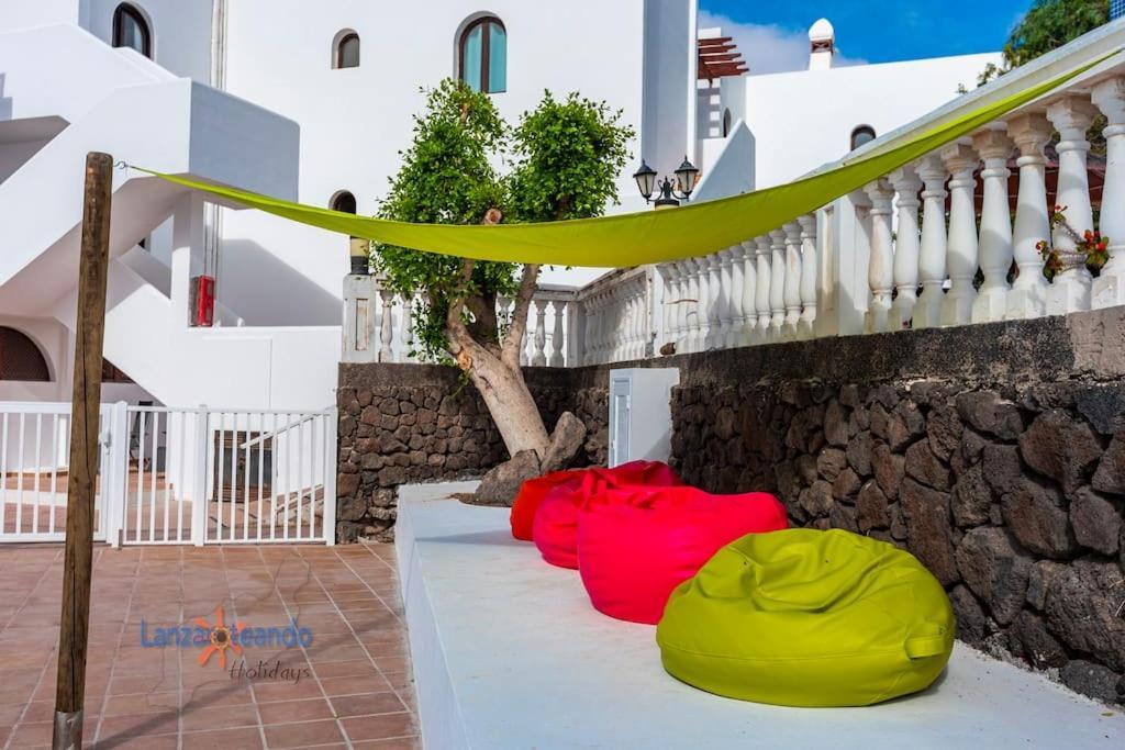 Vivienda Vacacional El Rinconcito Costa Teguise Bagian luar foto