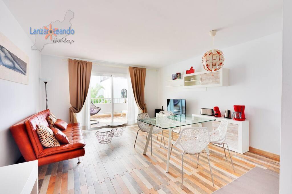 Vivienda Vacacional El Rinconcito Costa Teguise Bagian luar foto